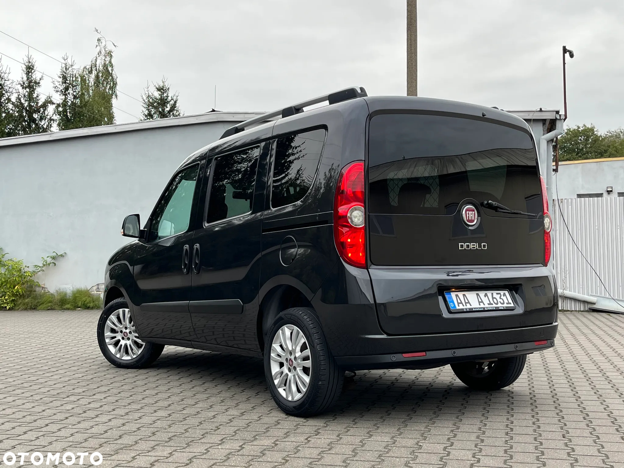 Fiat Doblo 1.4 T-Jet 16V Lounge - 4