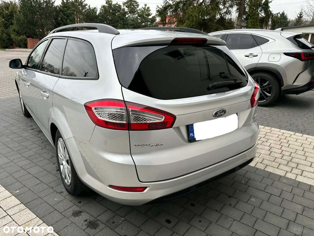 Ford Mondeo 1.6 TDCi Champions Edition - 4