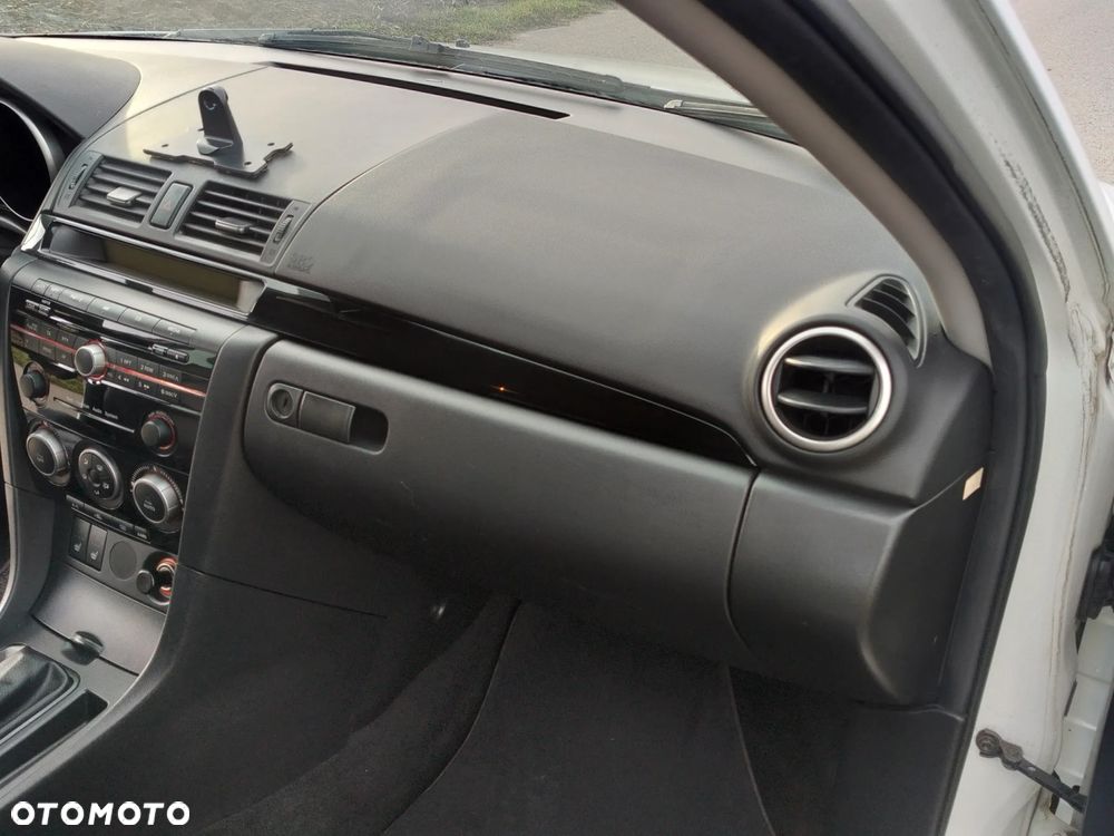 Mazda 3 1.6 Sport Exclusive - 19