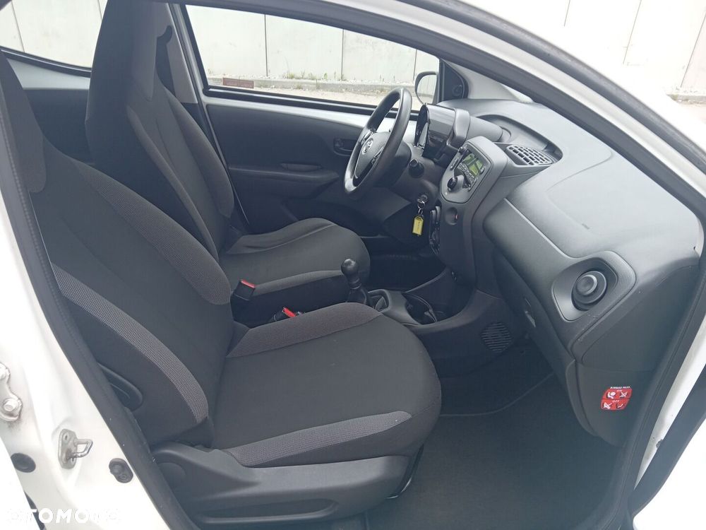 Toyota Aygo - 10