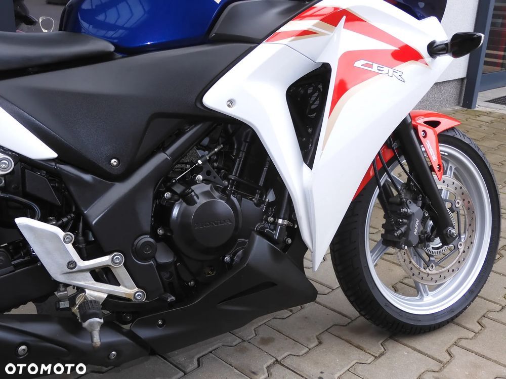 Honda CBR - 8
