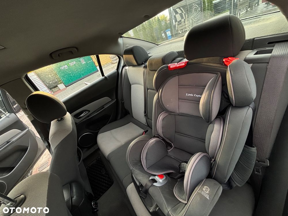 Chevrolet Cruze 1.6 LS - 15