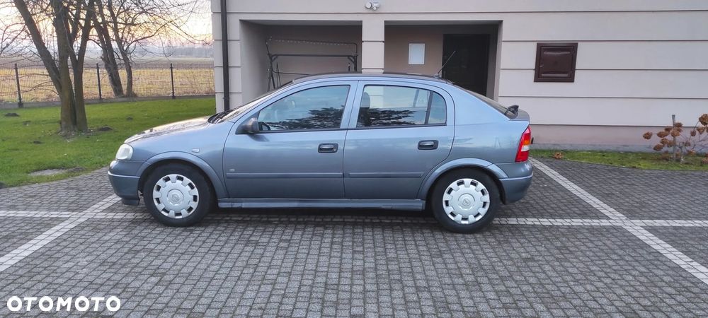 Opel Astra 1.4 Essentia - 6