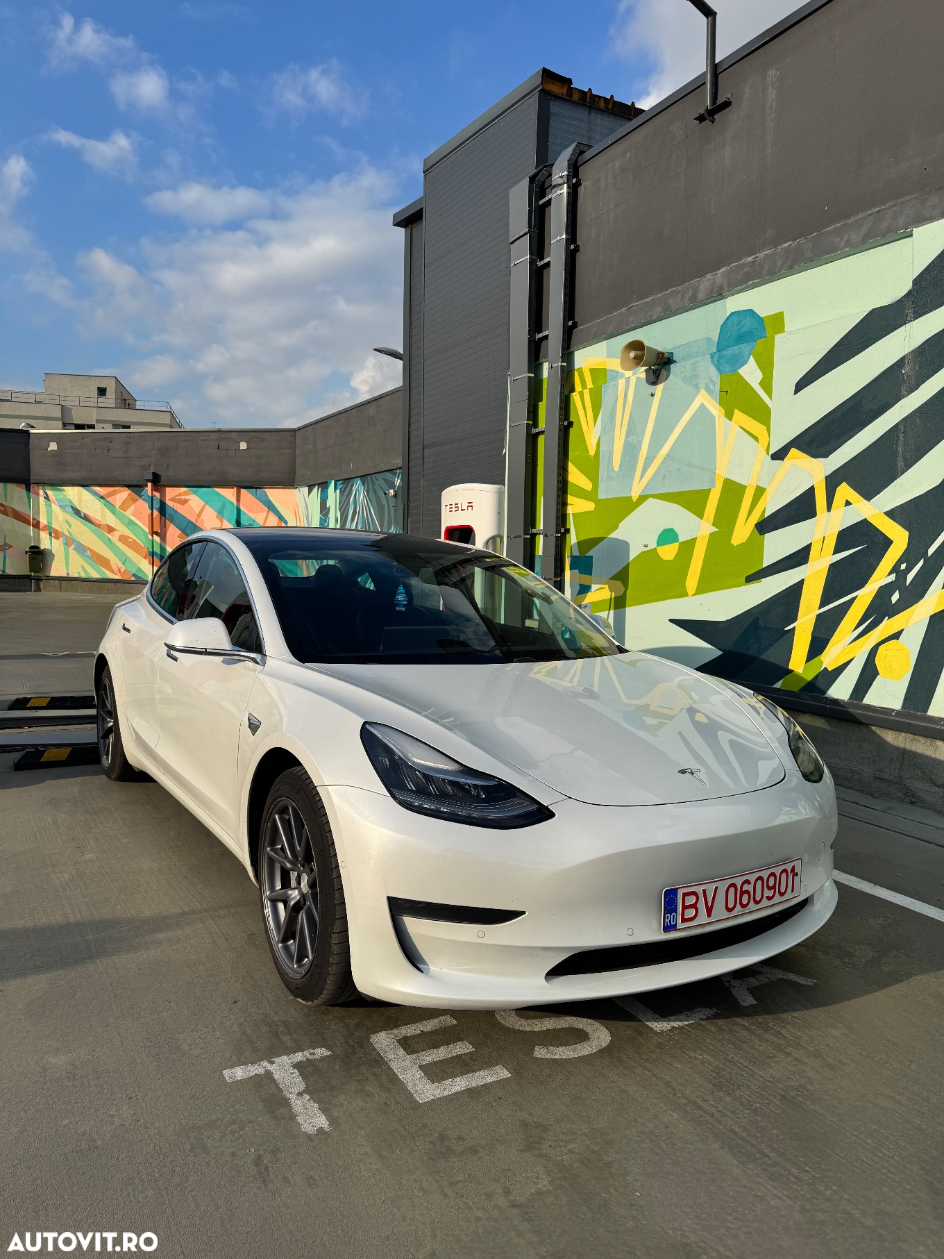 Tesla Model 3 Langstreckenbatterie Allradantrieb Dual Motor Performance - 2