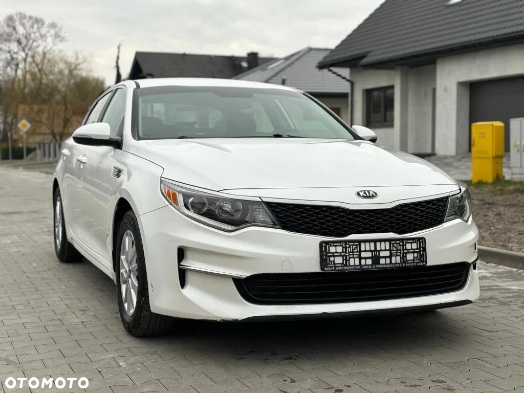 Kia Optima - 13