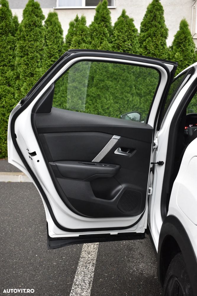 Citroën C4 BlueHDi 130 Stop&Start EAT8 SHINE - 23