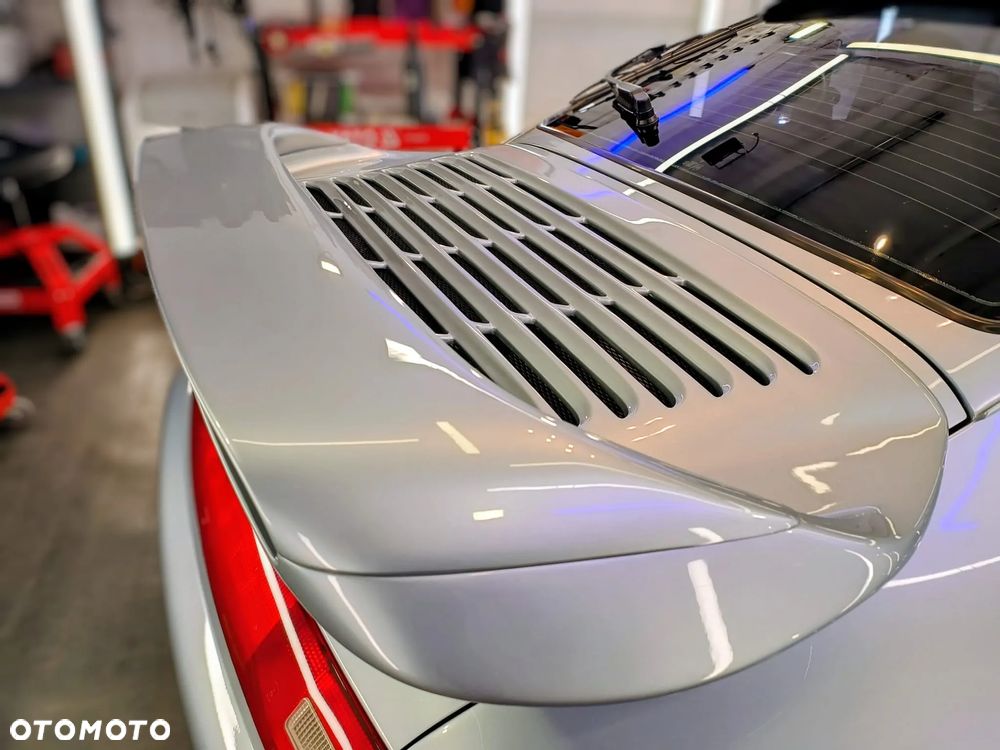 Porsche 911 - 8