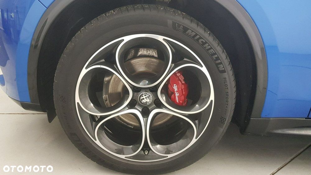 Alfa Romeo Stelvio - 9