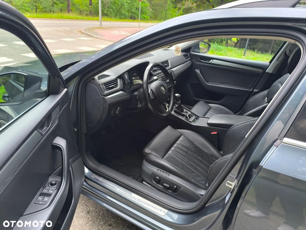 Skoda Superb 2.0 TDI Style - 15