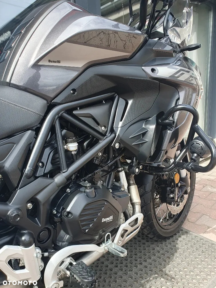 Benelli TRK 502X - 21