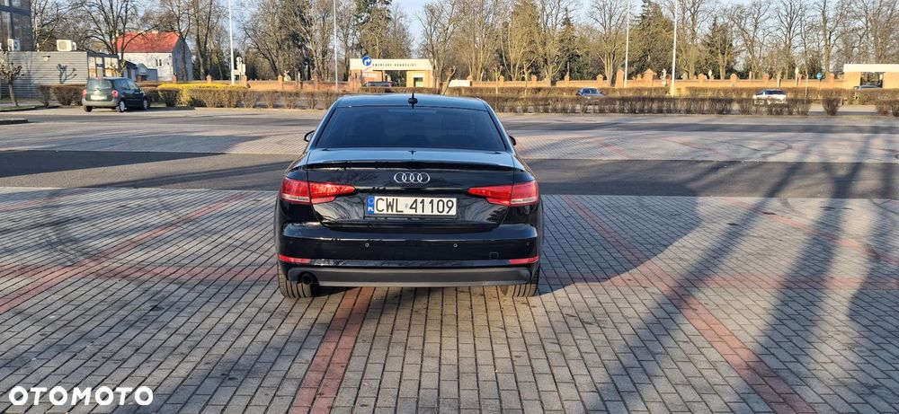 Audi A4 Limousine 2.0 TDI S tronic design - 4