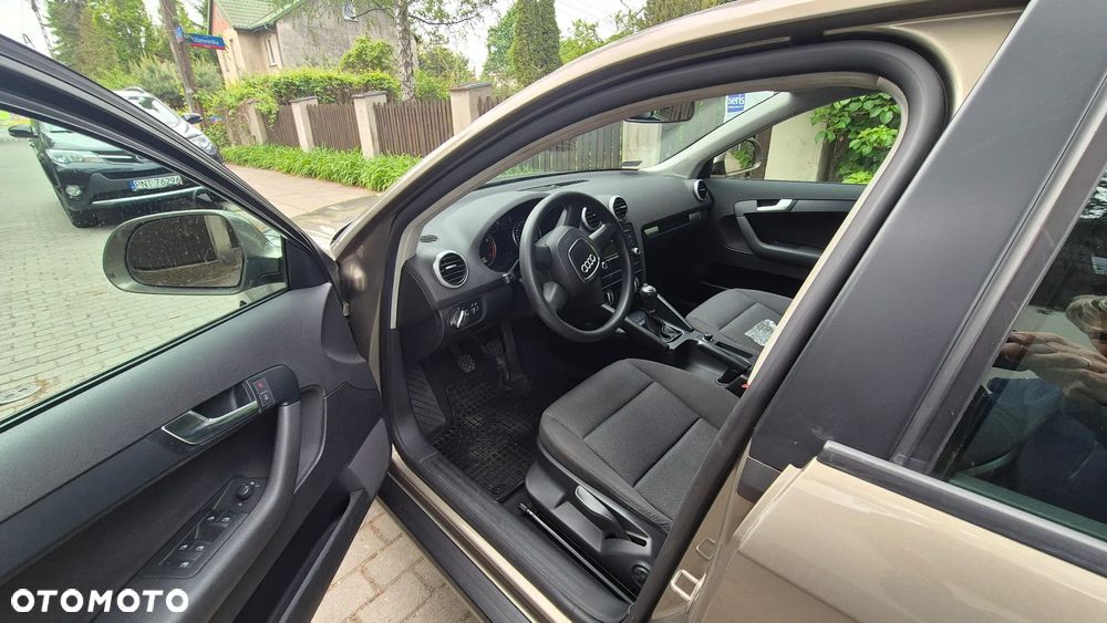 Audi A3 Sportback 1.4 TFSI Attraction - 5