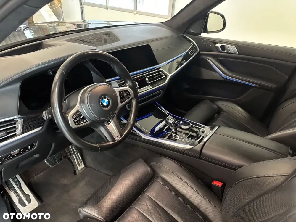 BMW X7 - 6