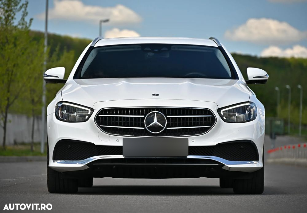 Mercedes-Benz E 300 Hybrid de T-Modell 4MATIC Aut. - 7
