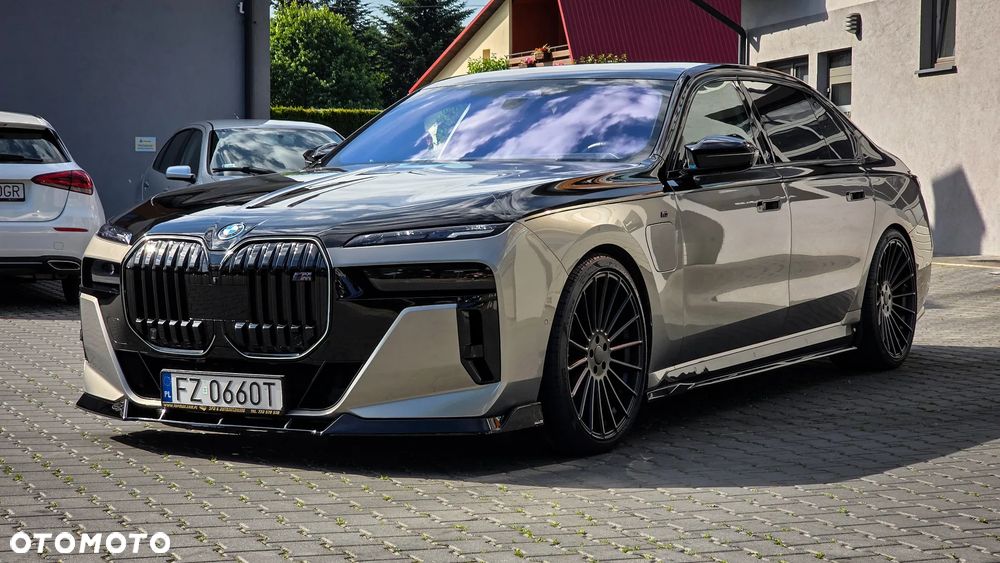 BMW Seria 7 M760e PHEV xDrive Individual Edition sport - 2