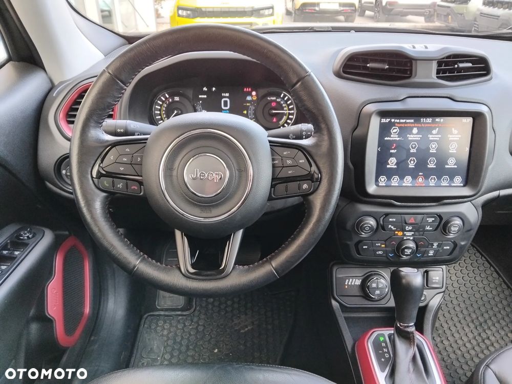 Jeep Renegade - 17