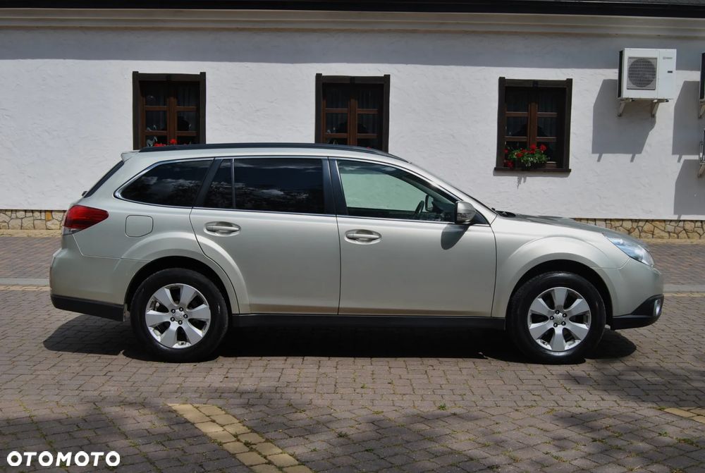 Subaru Legacy 2.0D Exclusive - 16