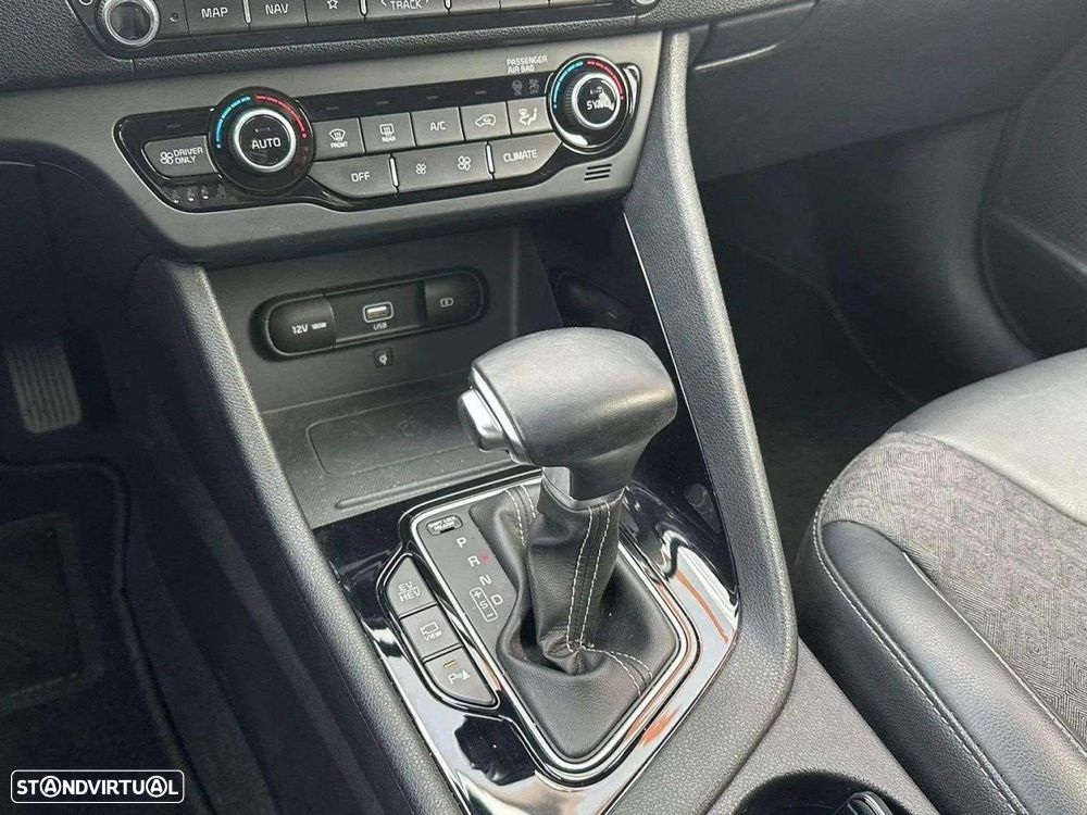 Kia Niro - 14