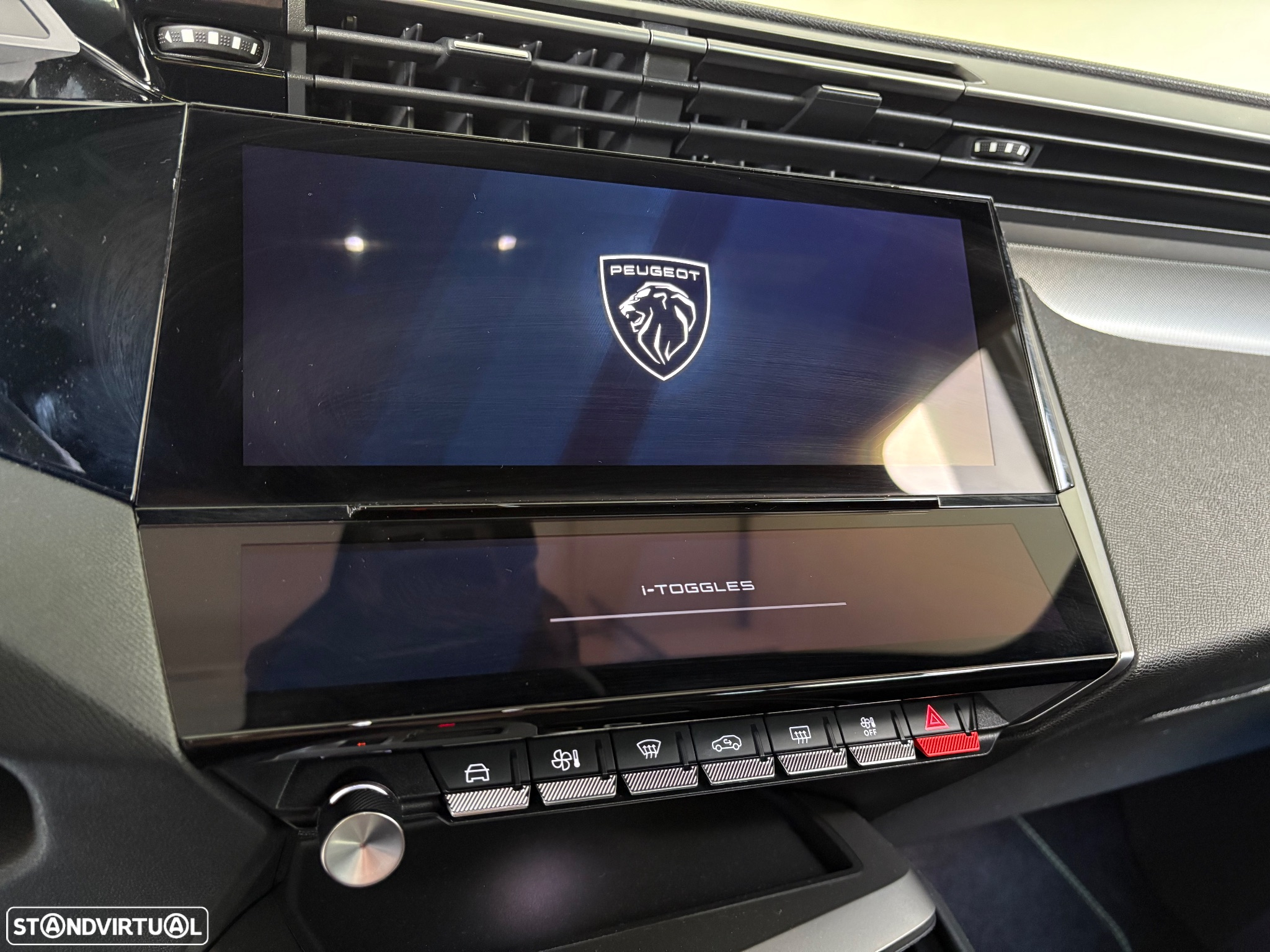 Peugeot 408 1.6 Hybrid GT e-EAT8 - 12