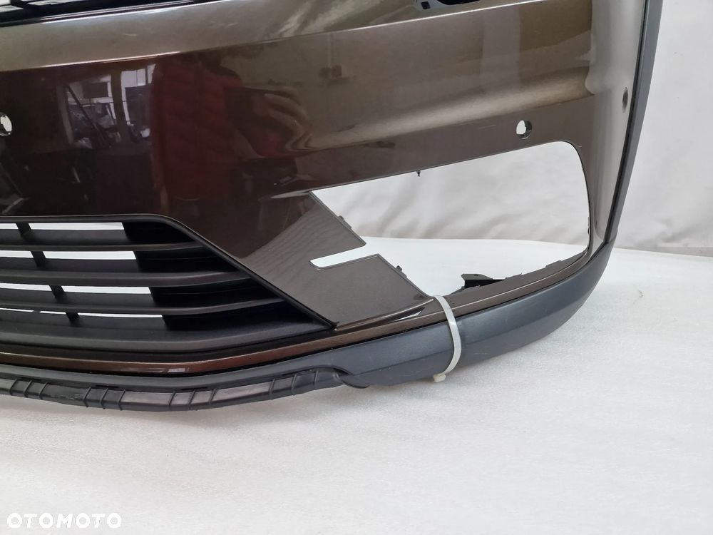 VW CADDY 2K5 ALLTRACK 15- ZDERZAK PRZEDNI PRZÓD BRĄZOWY NA 6XPDC 6X PDC + SPRYSKI , POSIADA ATRAPĘ / GRILL + KRATKA ŚRODKOWA ORAZ SPOJLER , NR 2K5807221K , NR AUKCJI NZ1343 - 15