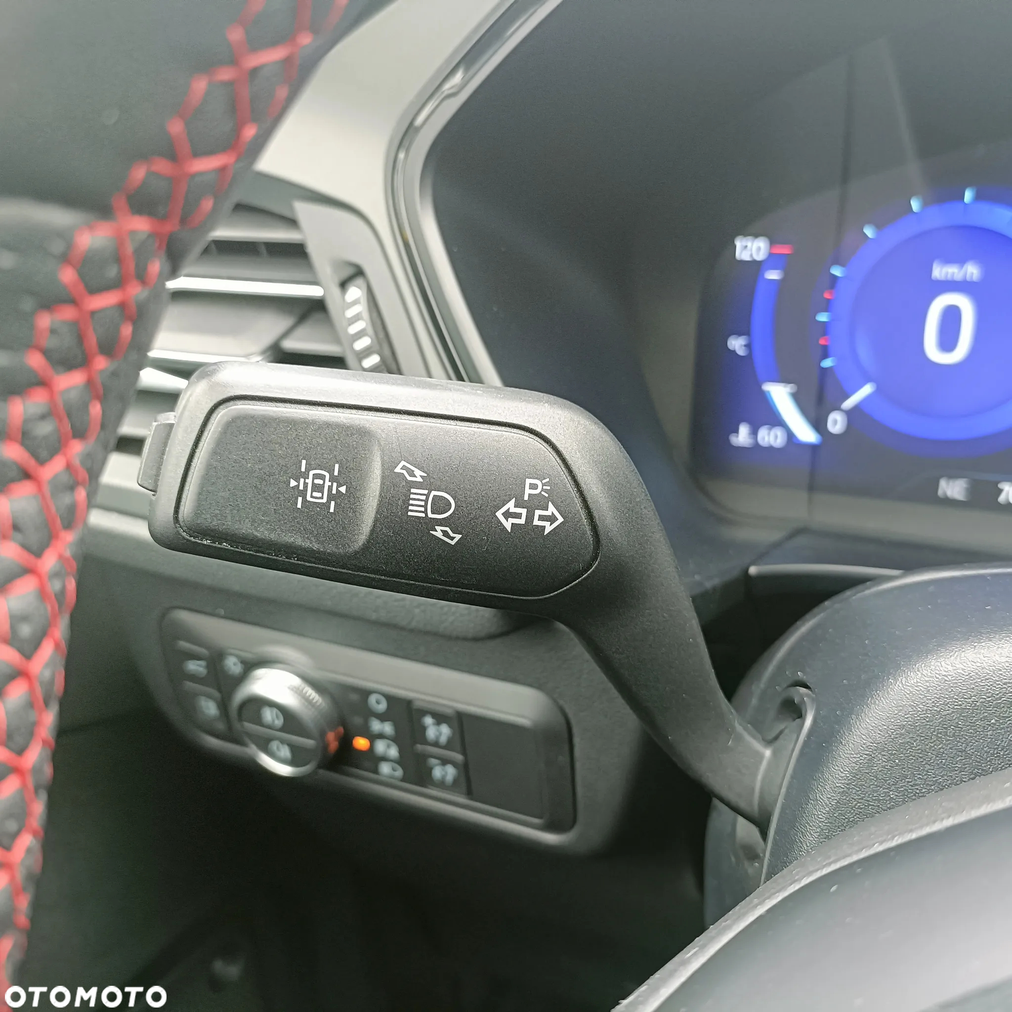 Ford Kuga 2.5P PHEV FWD ST-Line X - 28