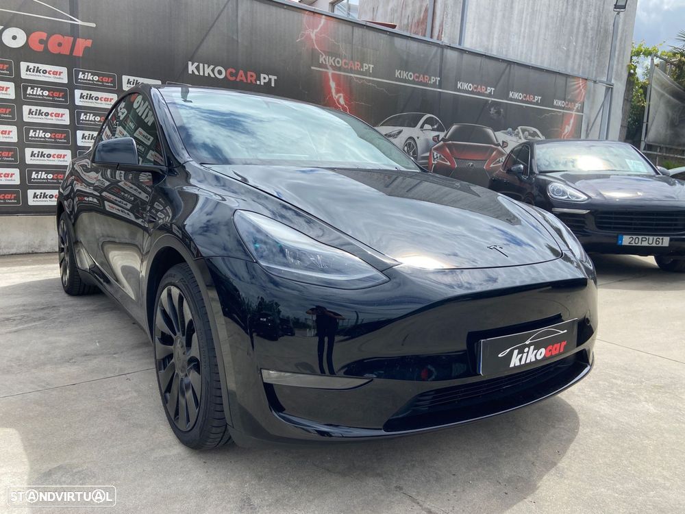 Tesla Model Y Long Range Dual Motor AWD - 3
