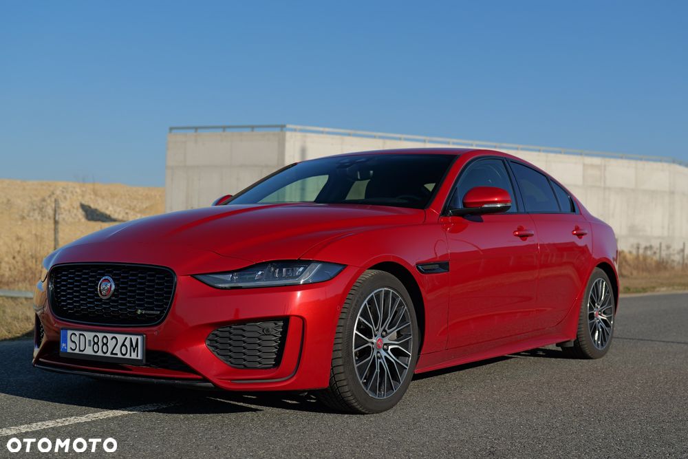 Jaguar XE P250 R-Dynamic Black - 2