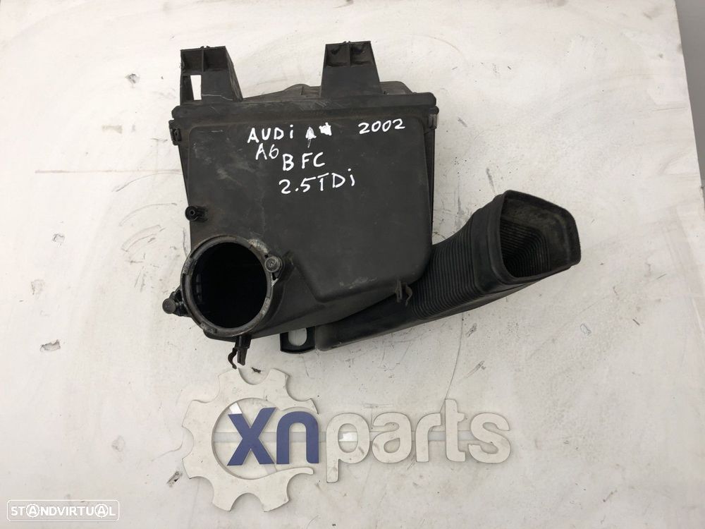 Caixa de filtro de ar AUDI A6 (4B2, C5) 2.5 TDI | 07.97 - 01.05 Usado REF. 4B0 1... - 1
