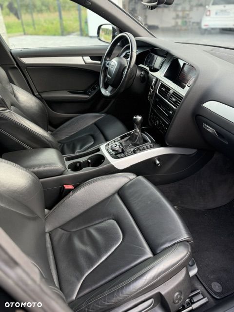 Audi A4 Limousine - 3