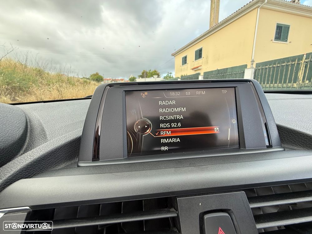 BMW 218 d Cabrio Line Sport - 28