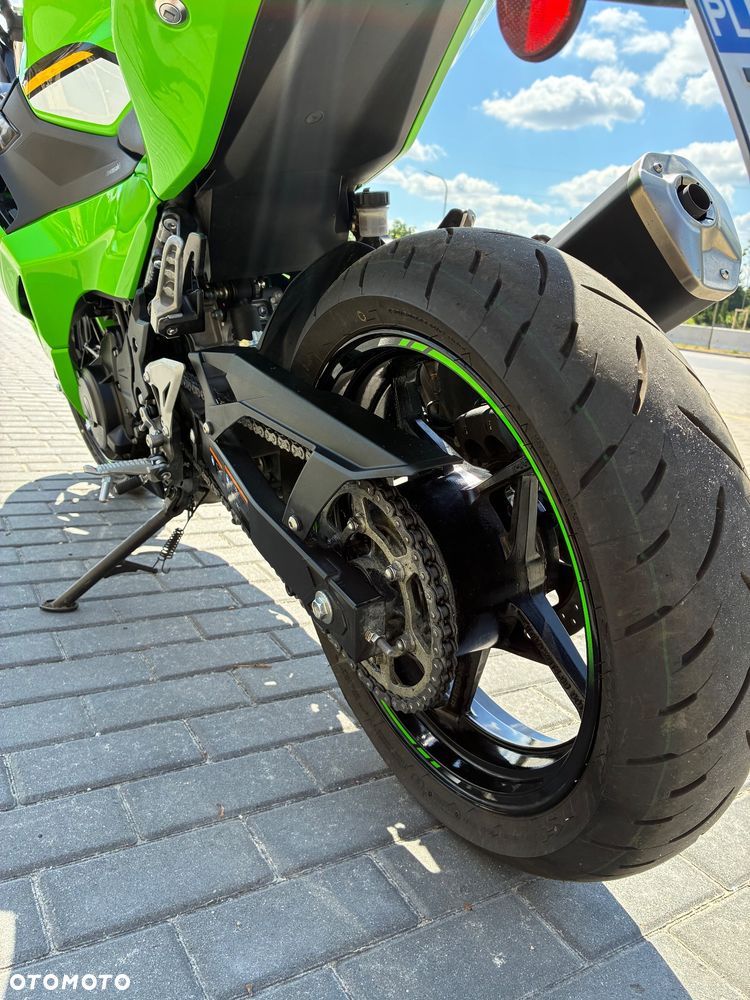 Kawasaki Ninja - 12