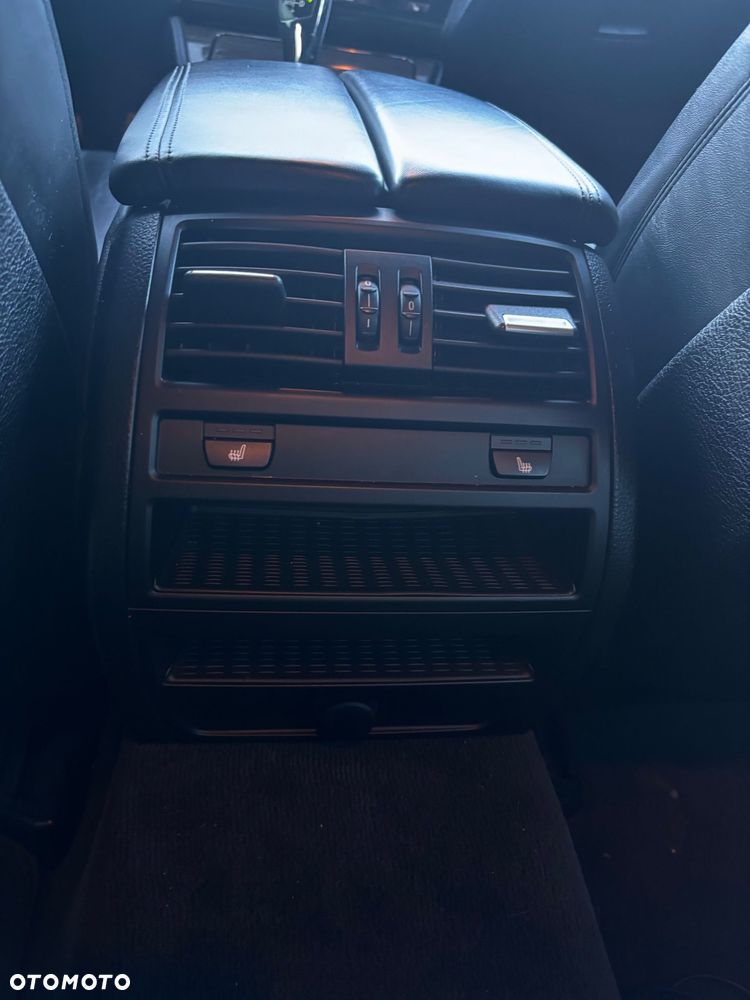 BMW Seria 5 528i - 15