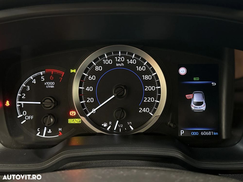 Toyota Corolla - 11