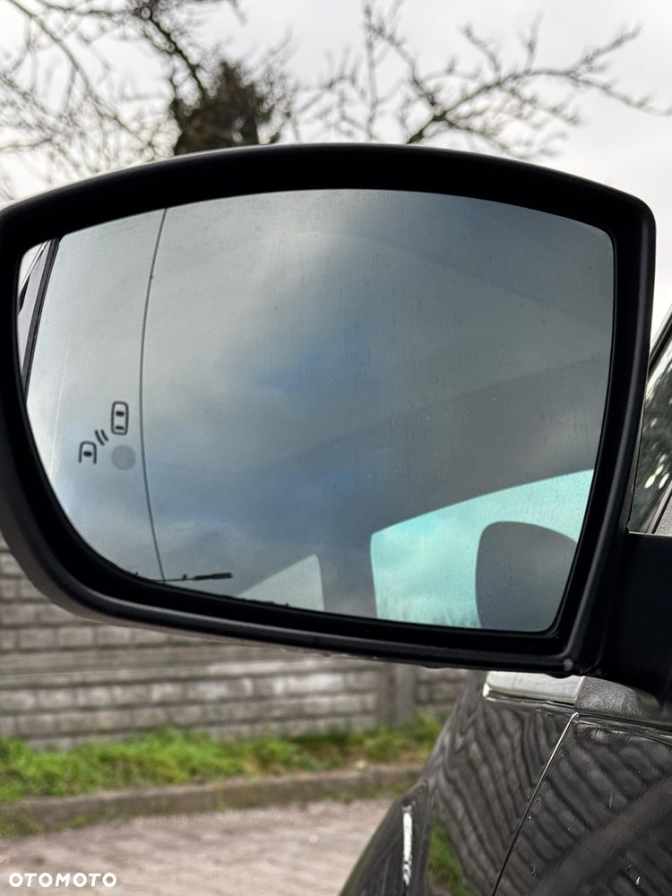 Ford S-Max 2.2 TDCi DPF Platinium X - 16