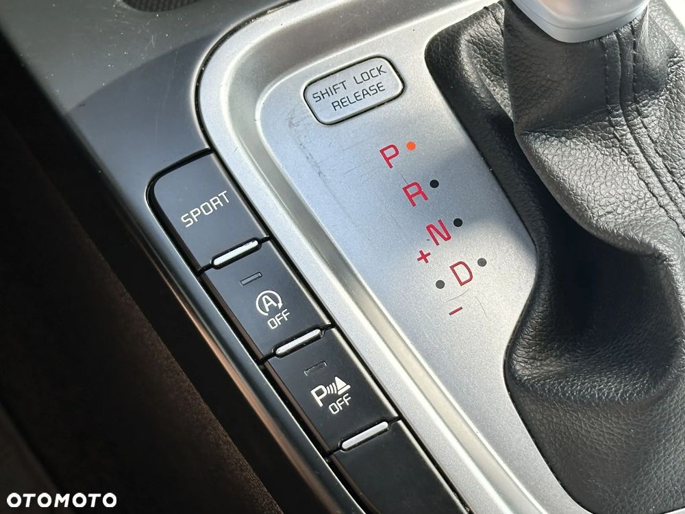 Kia Ceed - 24