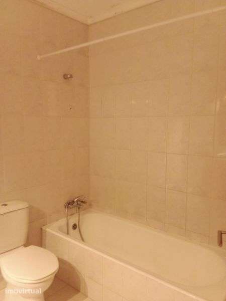 Aluguer apartamento T1 Vilar andorinho - Grande imagem: 4/11