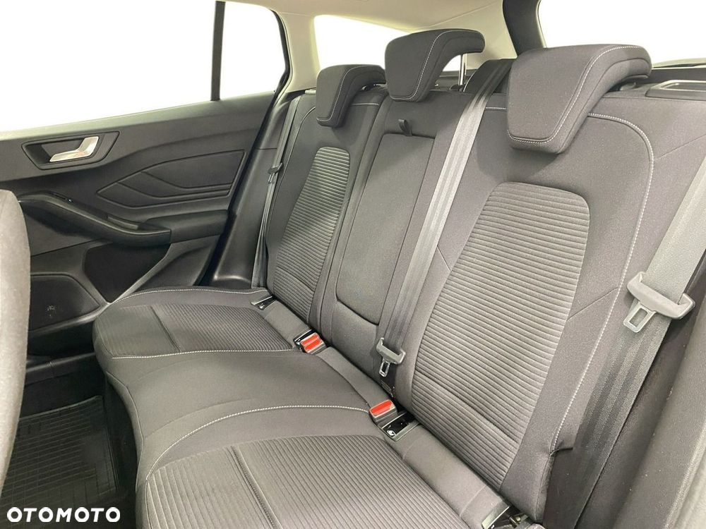 Ford Focus - 13