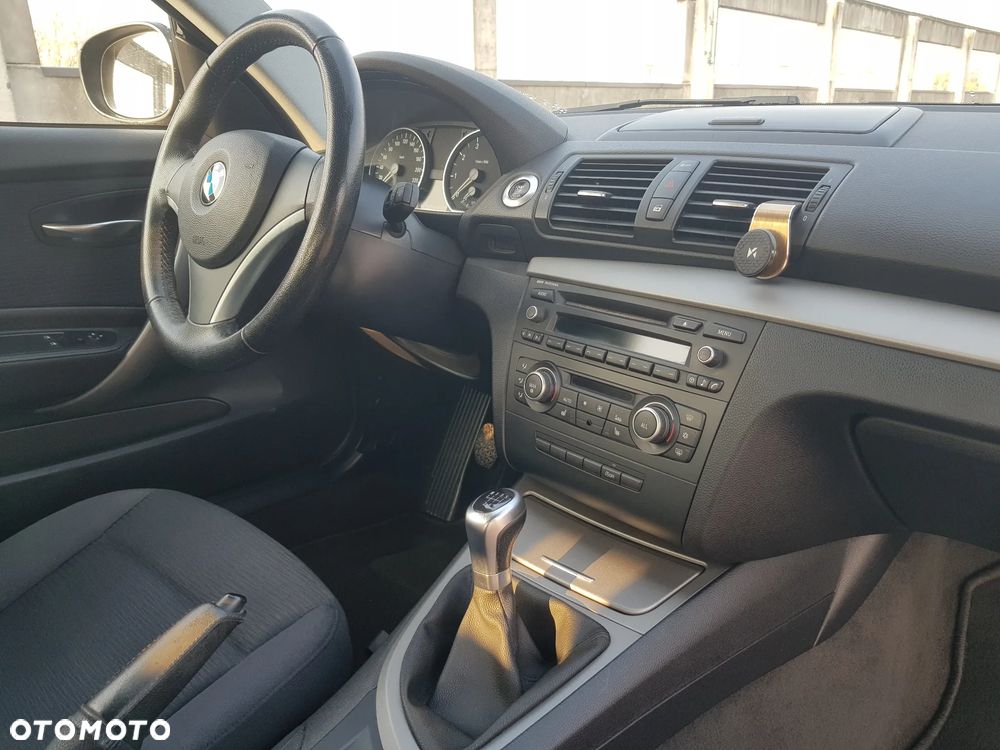 BMW Seria 1 116i - 14