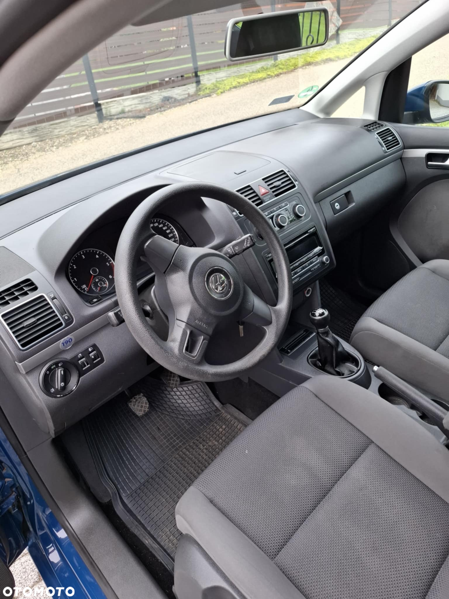 Volkswagen Touran 1.6 TDI DPF Highline - 16