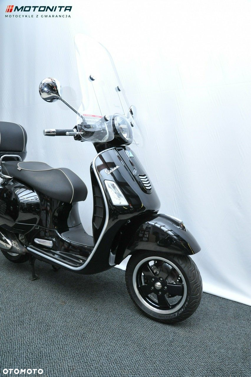 Vespa GTS - 16