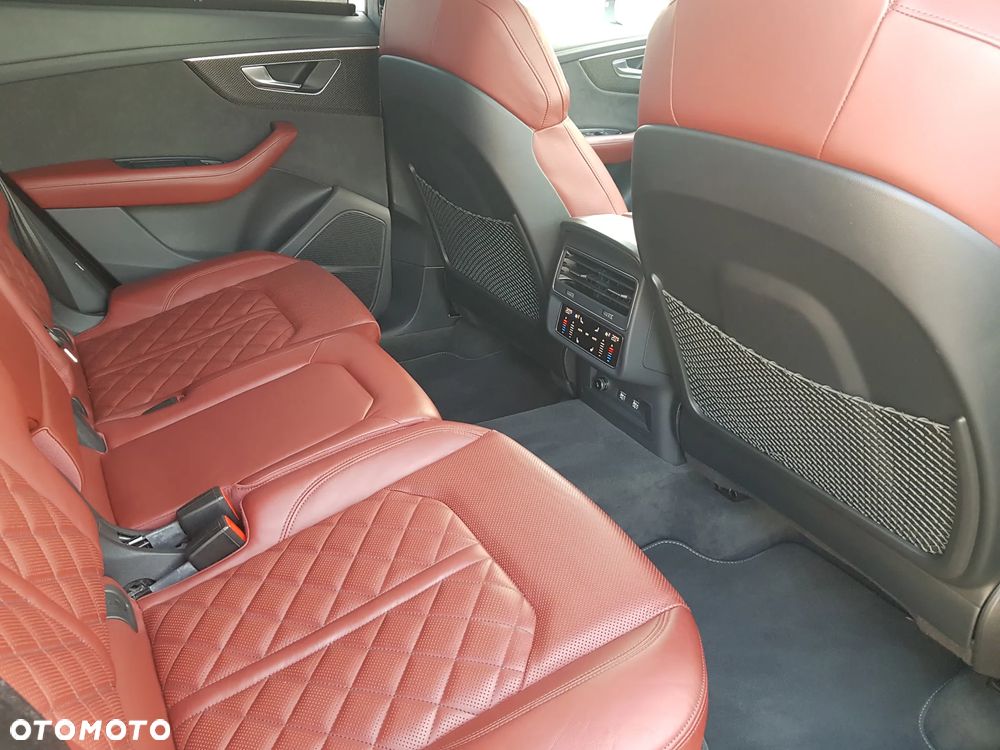 Audi SQ8 - 25