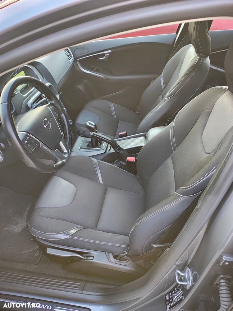 Volvo V40 D2 RDesign - 22