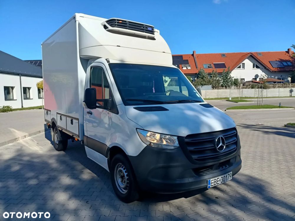Mercedes-Benz SPRINTER - 2