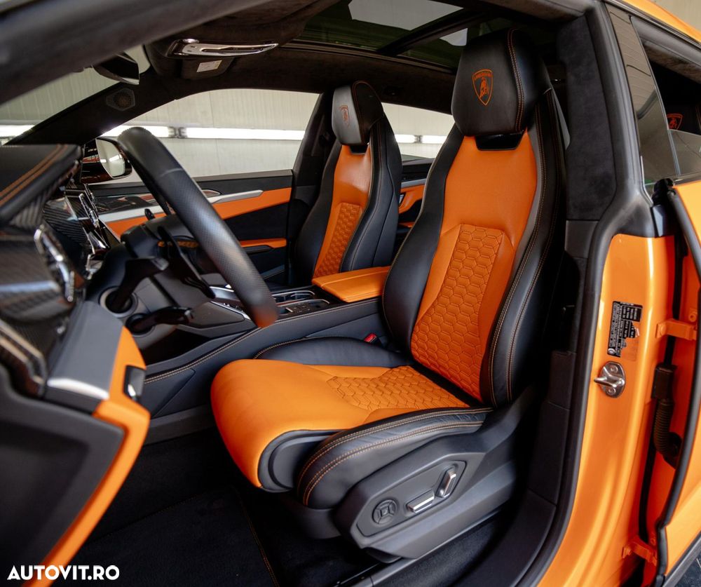Lamborghini URUS - 16