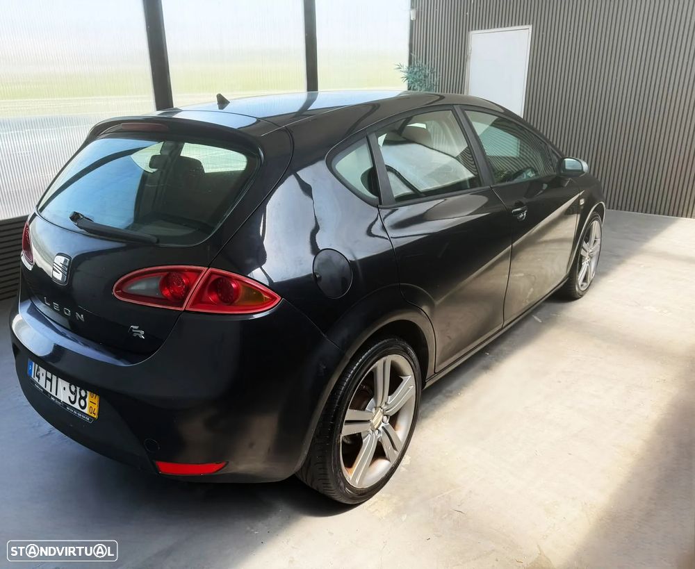 SEAT Leon 2.0 TDI DPF FR - 6