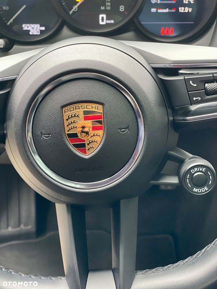 Porsche Macan Standard - 18
