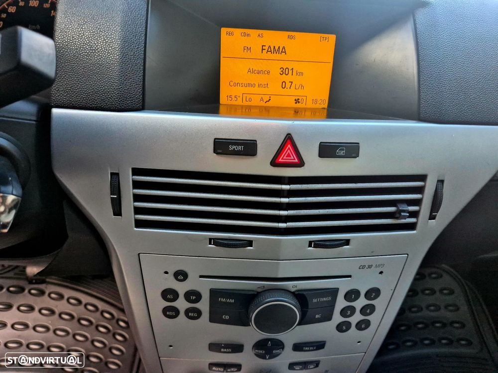 Opel Astra GTC 1.9 CDTI DPF Sport - 28