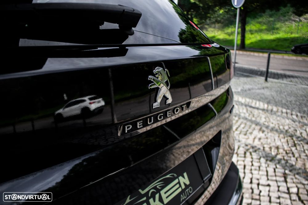 Peugeot 3008 1.6 Hybrid GT e-EAT8 - 12