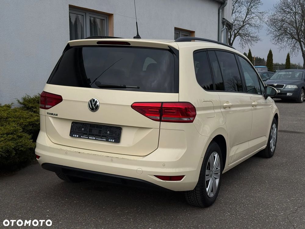 Volkswagen Touran 2.0 TDI SCR DSG Comfortline - 9