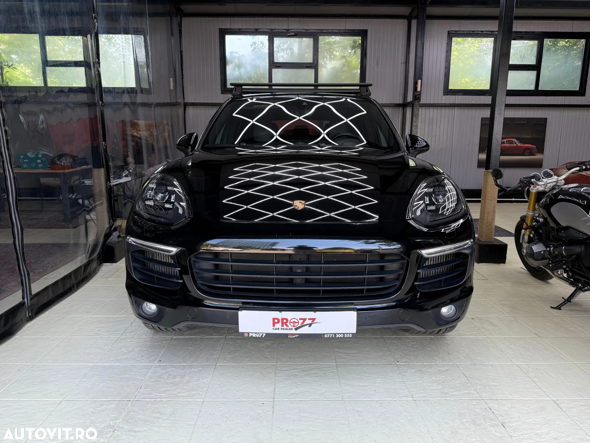 Porsche Cayenne 3.0 L - 2